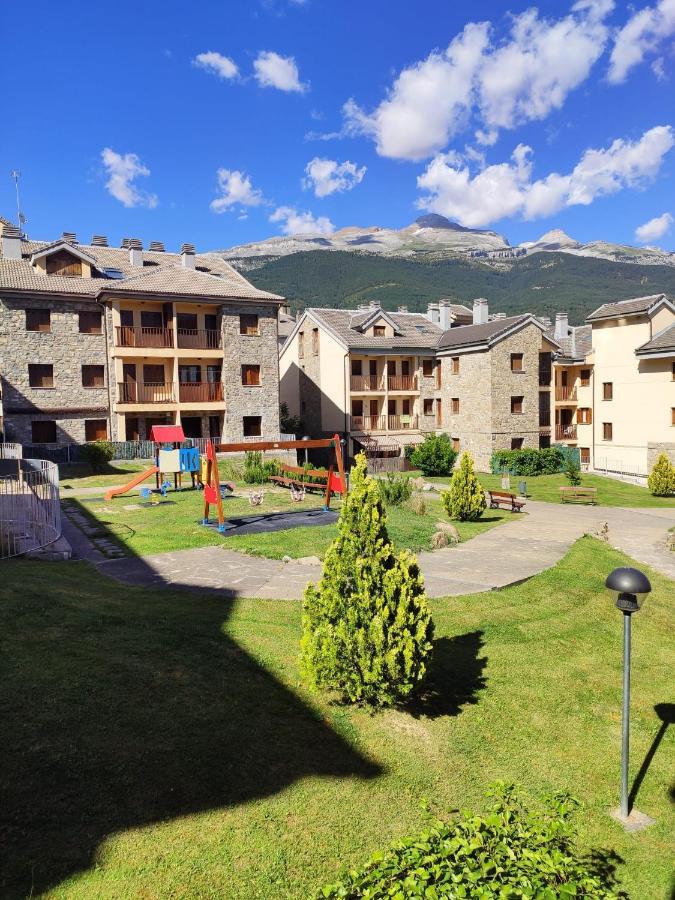 Apartamento El Roble Villanúa Zewnętrze zdjęcie