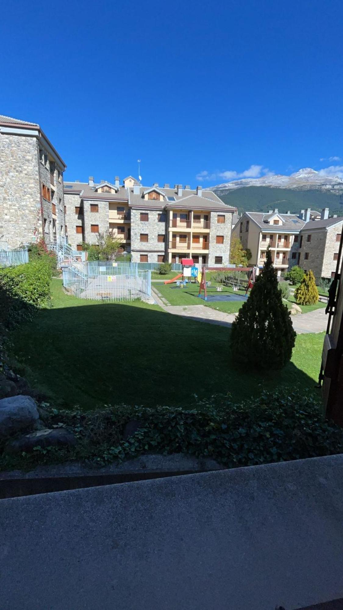 Apartamento El Roble Villanúa Zewnętrze zdjęcie